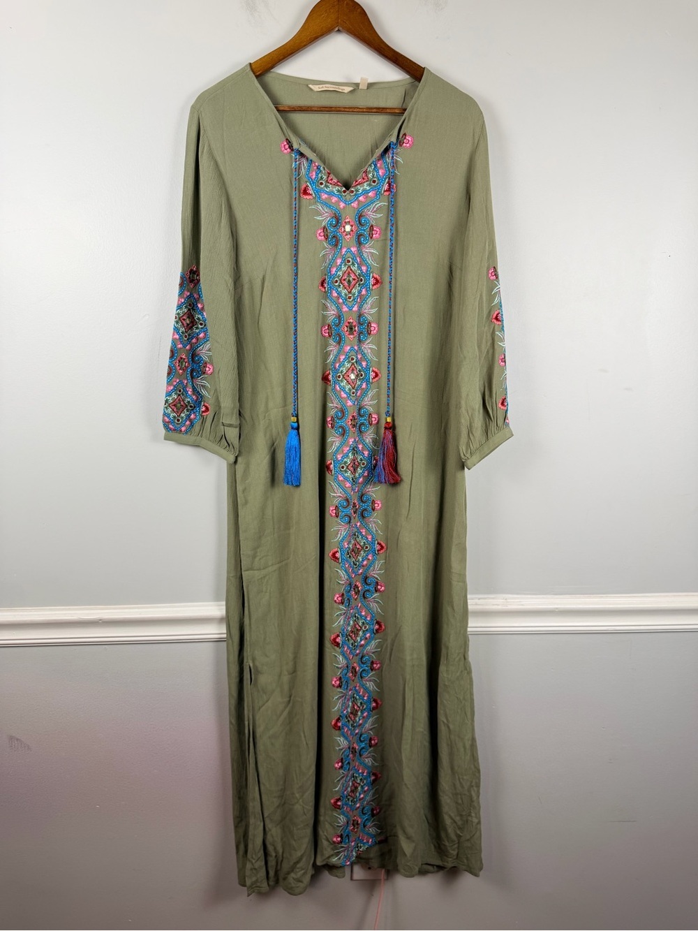 Soft Surroundings Green Embroidered tassel maxi dress size medium - Picture 2 of 8